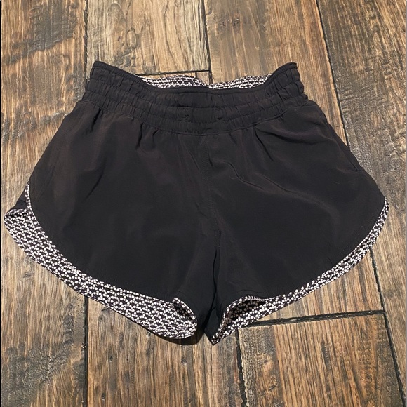 Lululemon Shorts - Picture 2 of 3